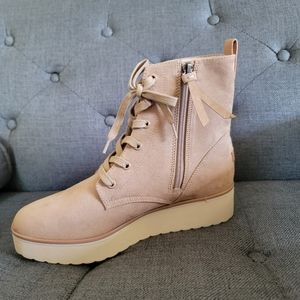 Dr. Scholl's local boots, taupe, 7.5